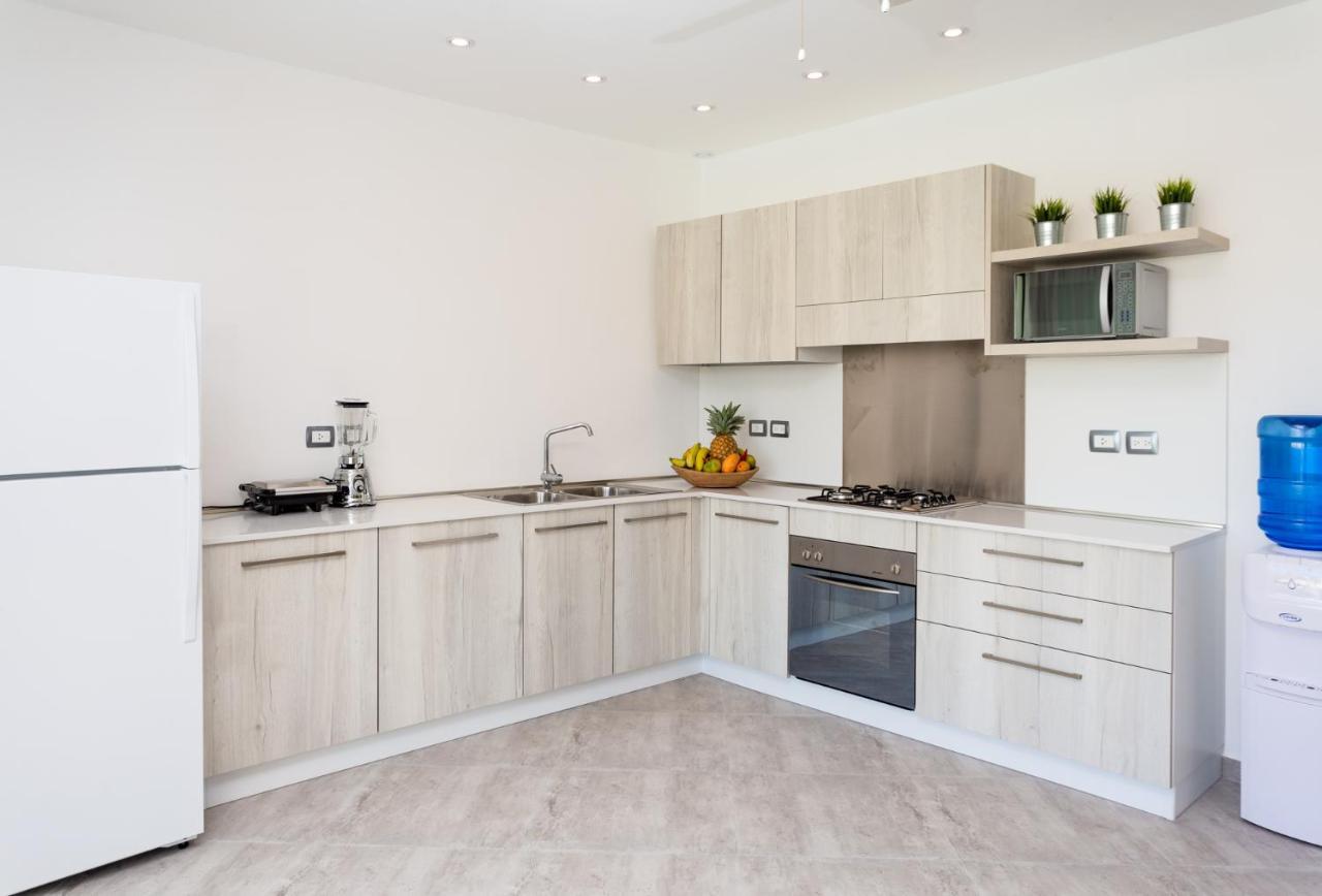 Louisa Apartamentos ลาสแตร์เรนาส ภายนอก รูปภาพ